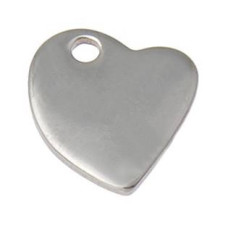 Ocelový přívěšek - mini srdíčko s očkem