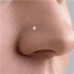 Zahnutý piercing do nosu hvězdička
