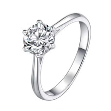 Stříbrný zásnubní prsten MOISSANIT