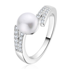 Stříbrný prsten s perlou