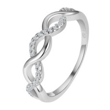 Stříbrný prsten propletený