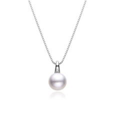 Stříbrný náhrdelník s přírodní perlou