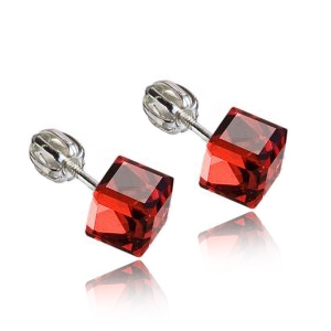 Stříbrné náušnice kostky Crystals from Swarovski® Siam